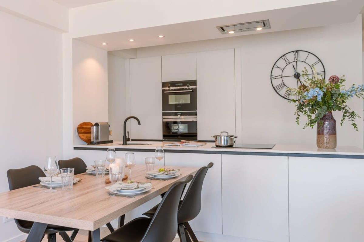 Huswell - Lovely With Lateral Sea View And Parking Ostend